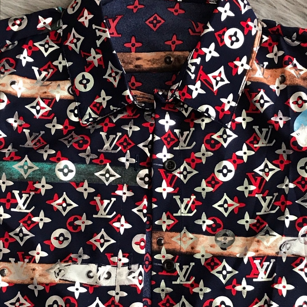 TOPS👚👚👚👚 - Picture 2 of 5